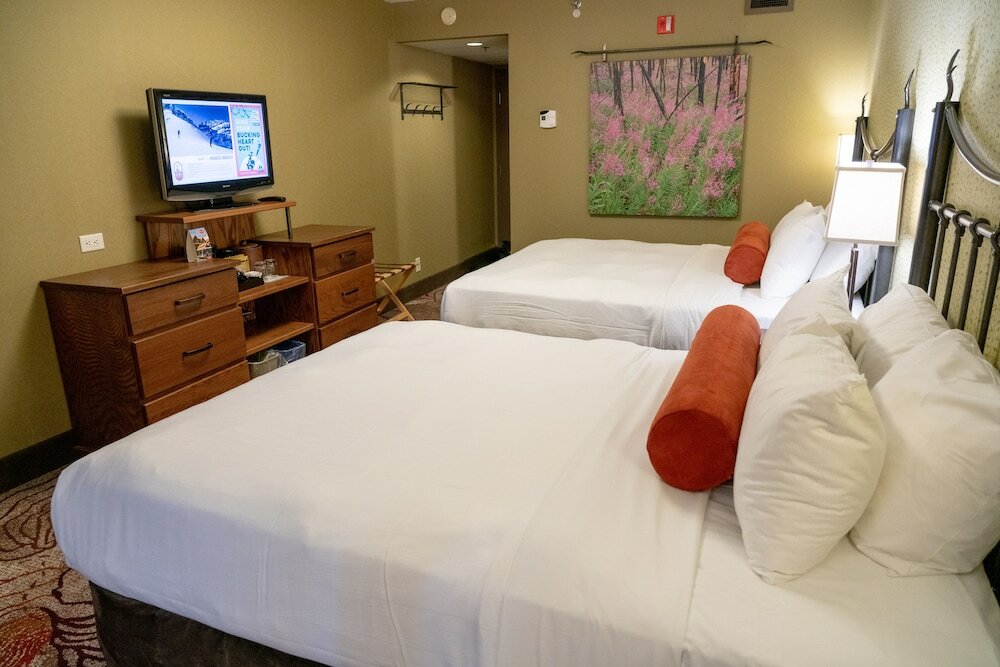 Фото Banff Caribou Lodge and SPA