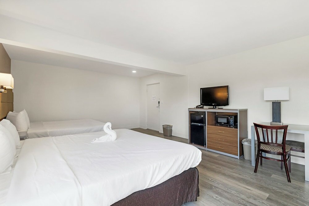 Фото Heritage Inn Express Roseville