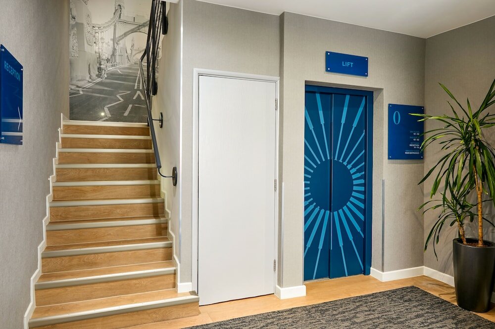 Фото Seraphine Hammersmith Hotel