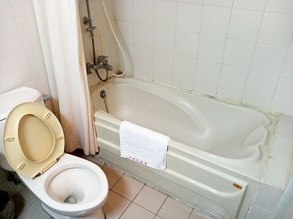 Фото Chungli Business Hotel