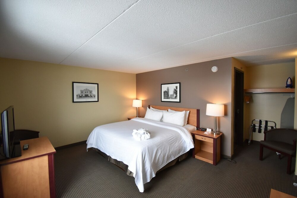 Фото Canad Inns Destination Centre Brandon