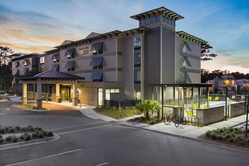 Гостиница SpringHill Suites by Marriott Hilton Head Island в Хилтон-Хед-Айленд