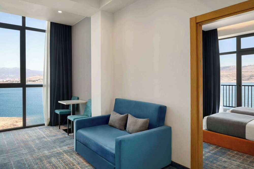 Фото Gino Seaside Tbilisi, trademark Collection by Wyndham