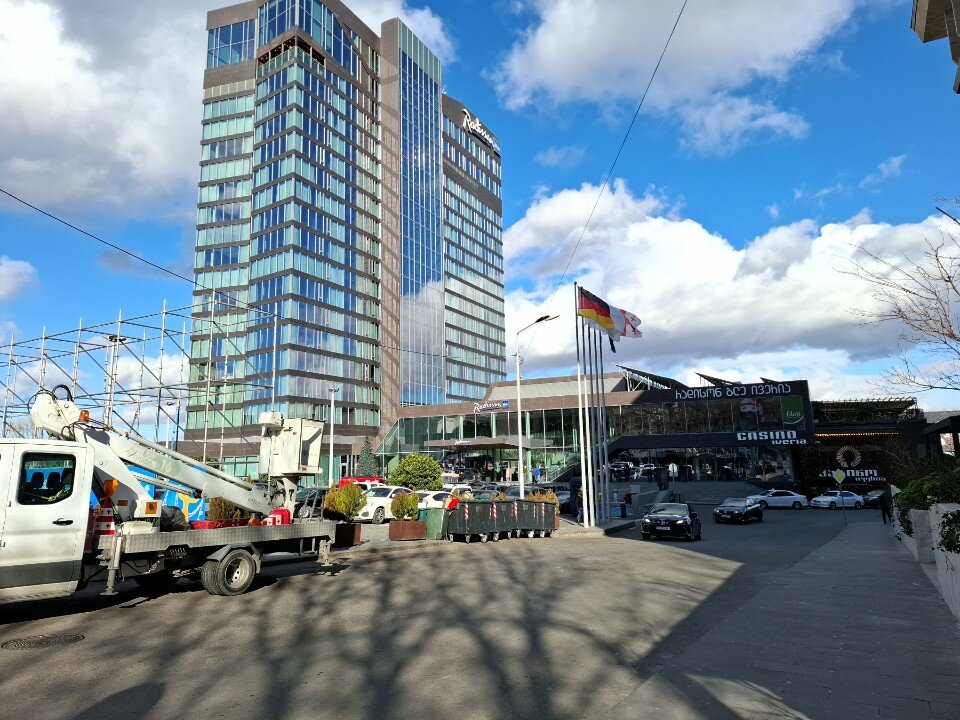 Фото Radisson Blu Iveria Hotel, Tbilisi City Centre