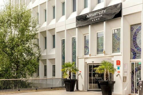 Гостиница Appart'City Collection Paris Vélizy в Версале