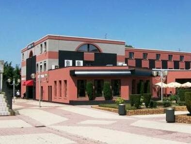 Гостиница Hotel Bollaert в Бетюне