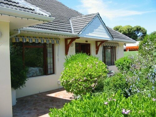 Гостиница Ascot Gardens Self Catering в Кейптауне