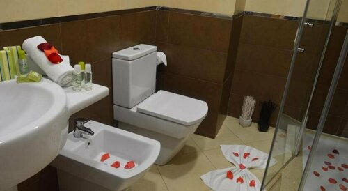 Гостиница Prestige Hotel в Тетуане
