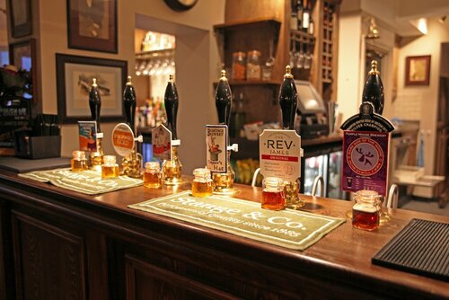 Внешний вид отеля The Jug & Bottle в Хесволле, фото 4