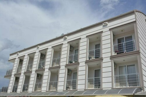 Side Palace Hotel