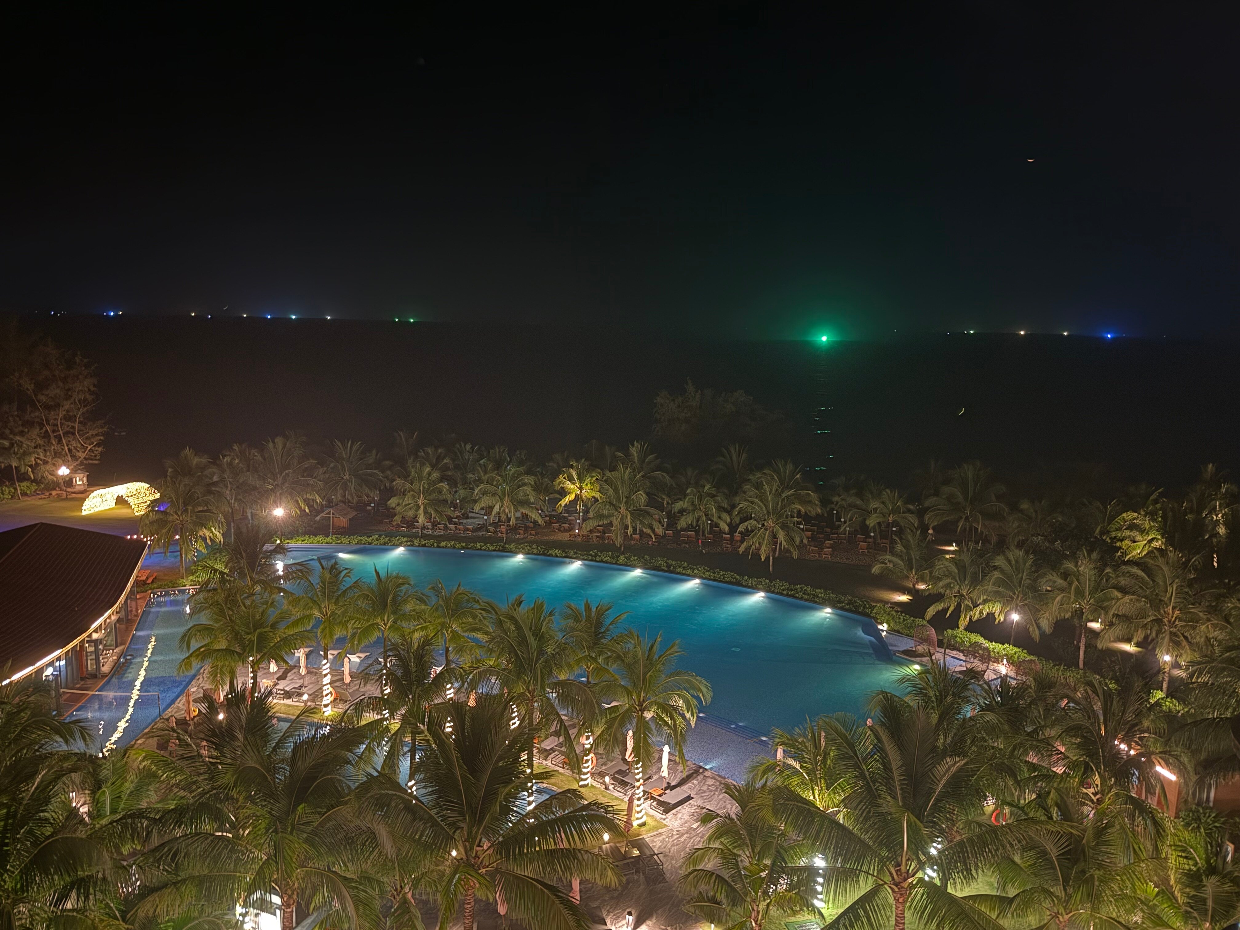 Фото Movenpick Resort Waverly Phu Quoc
