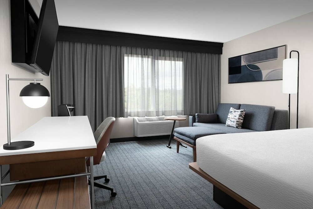 Фото Courtyard by Marriott Portland Tigard