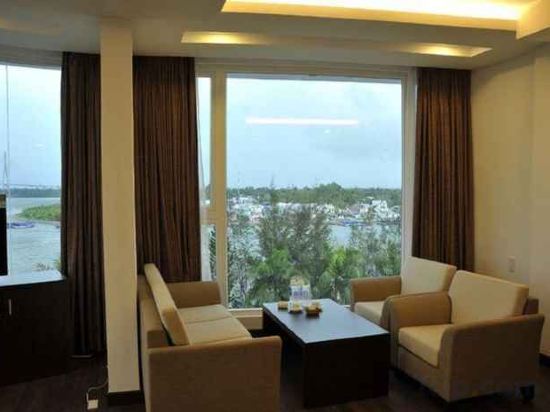 Фото International Hotel