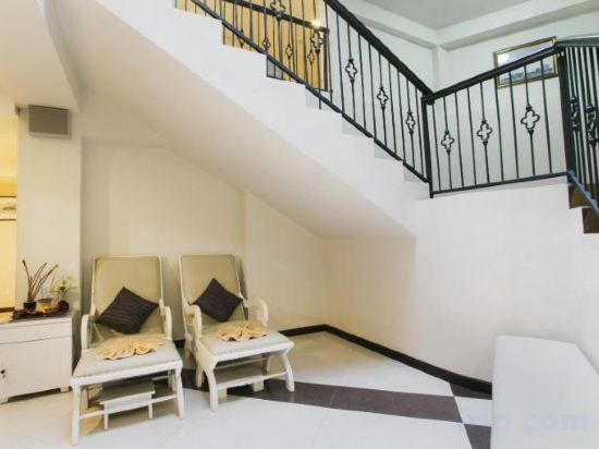 Фото Varna Culture Hotel Soerabaia Surabaya