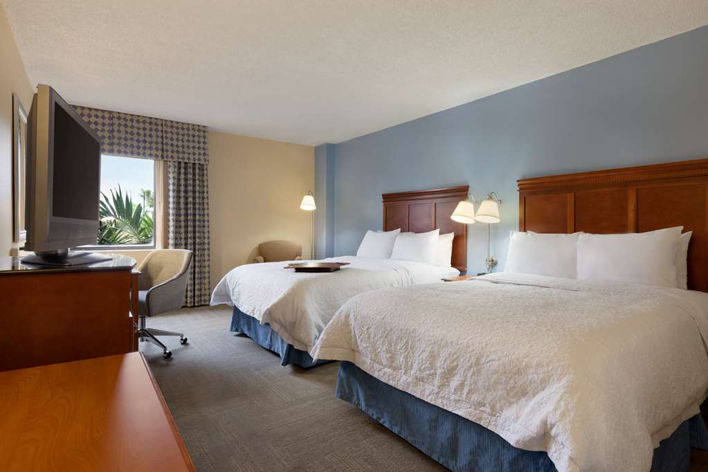 Фото Hampton Inn Miami-Airport West