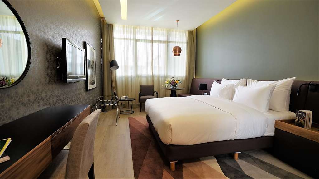 Фото Radisson Blu Hotel, Beirut Verdun