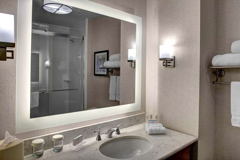 Фото Homewood Suites by Hilton Richmond Downtown
