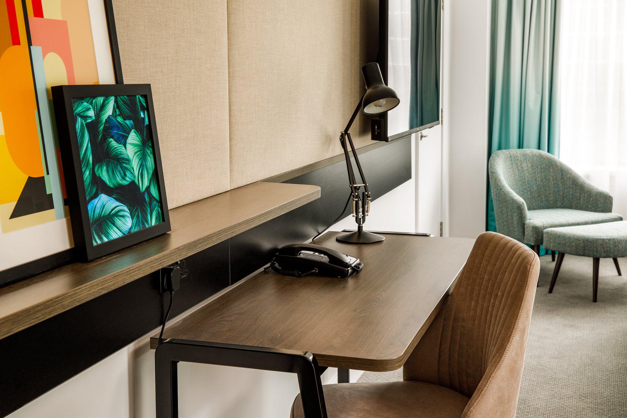 Фото Holiday Inn Milton Keynes - Central, an Ihg Hotel
