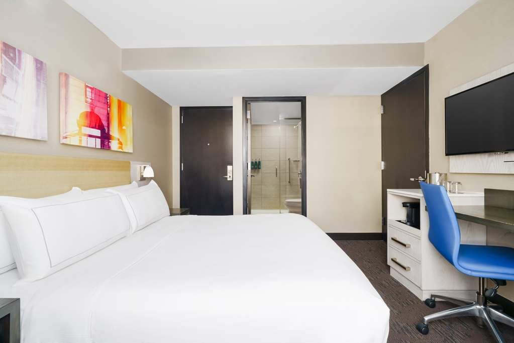 Фото DoubleTree by Hilton New York Times Square West