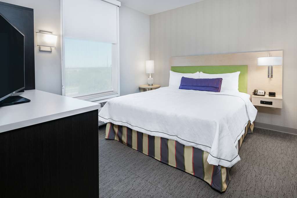 Фото Home2 Suites by Hilton Austin Airport