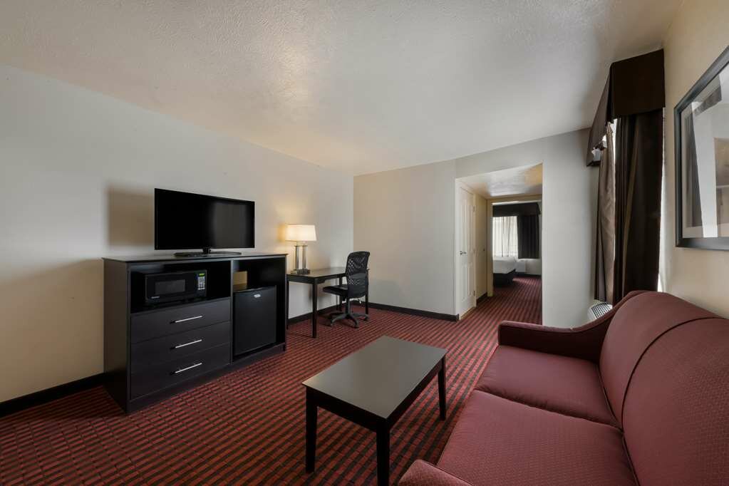 Фото Best Western Salinas Valley Inn & Suites