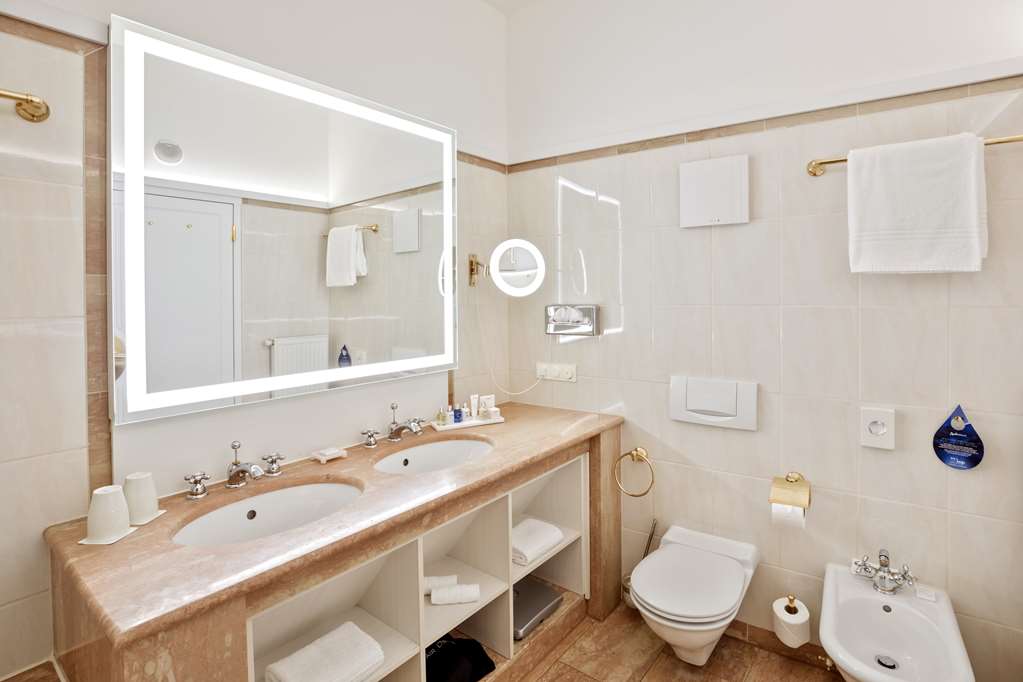 Фото Radisson Blu Hotel Altstadt, Salzburg