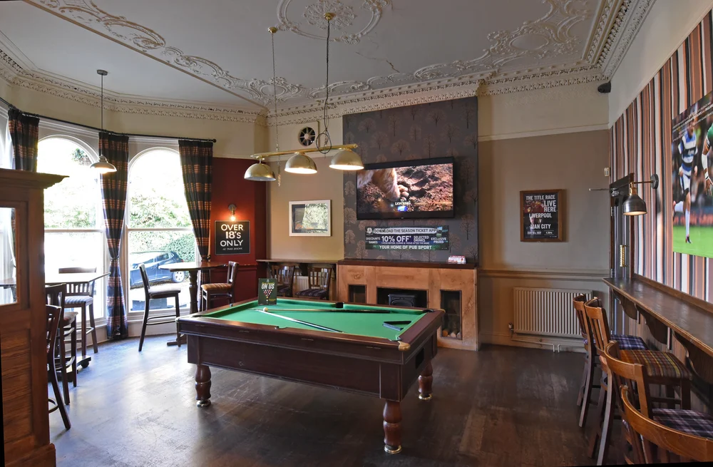 Фото Oaklands Hotel