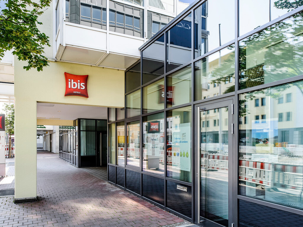 Фото Ibis Augsburg Hauptbahnhof