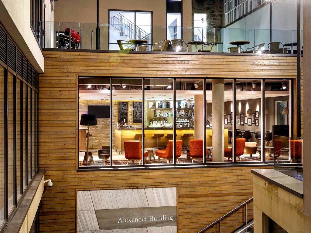 Фото ibis Edinburgh Centre South Bridge  Royal Mile