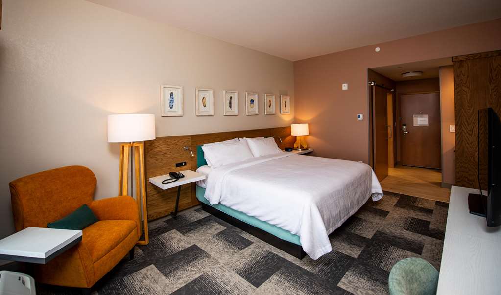Фото Hilton Garden Inn Moncton Downtown