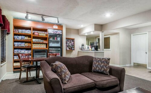 Гостиница Hawthorn Suites by Wyndham Columbus North в Уортингтоне