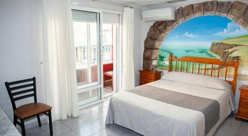 Гостиница Hotel Juan Carlos в Торревьехе