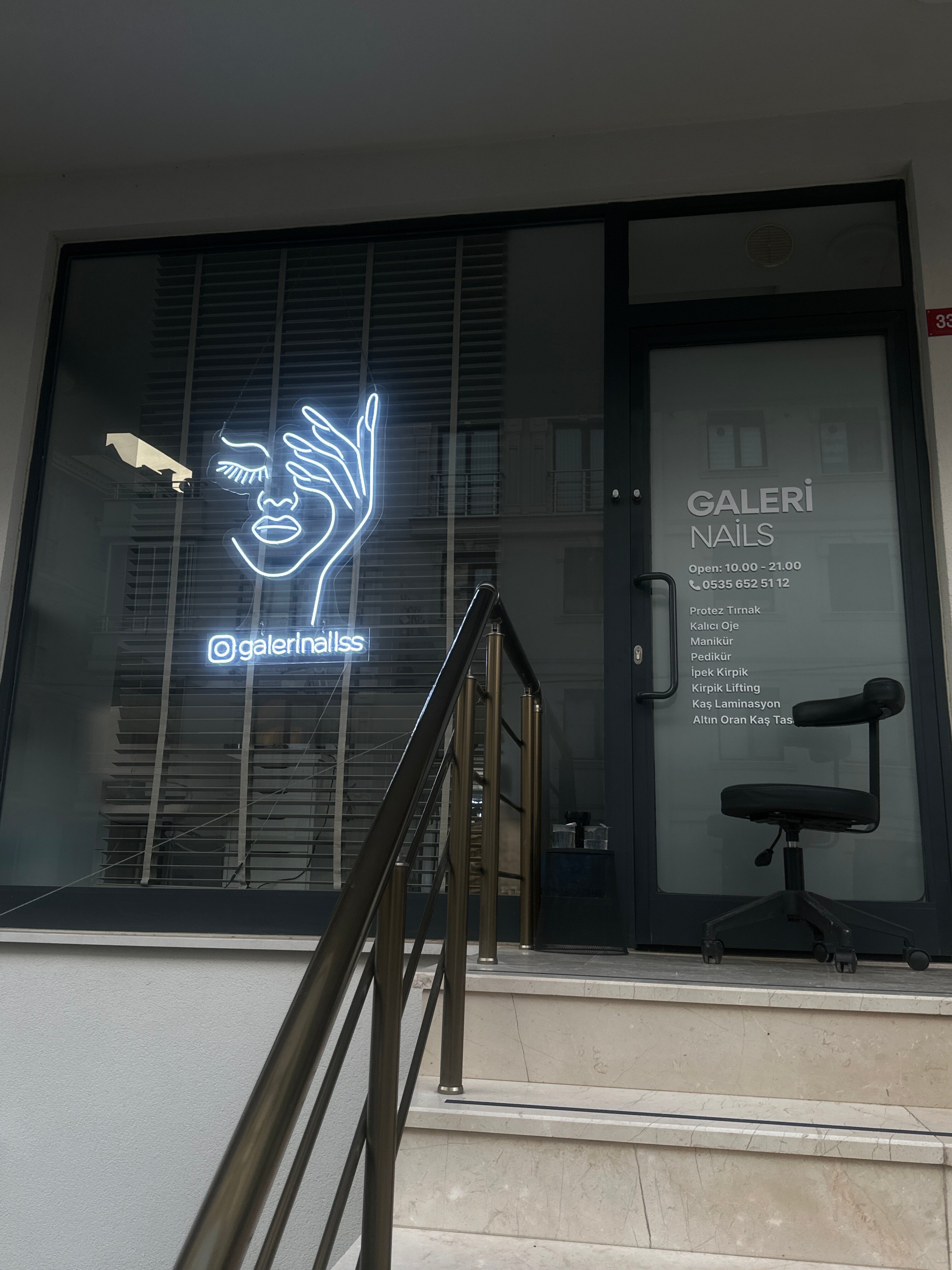 Galeri Nails