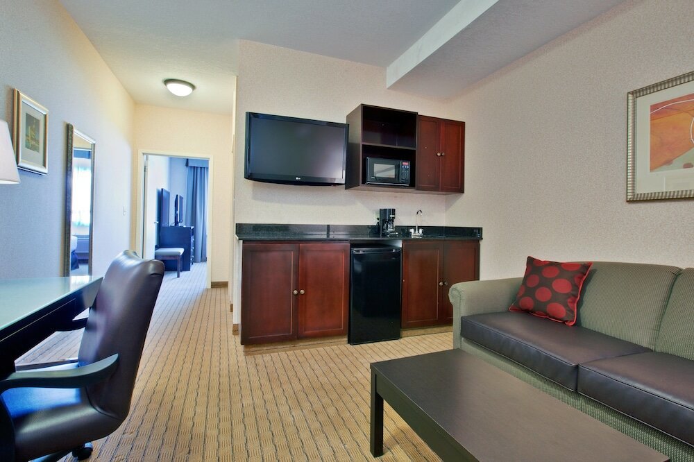 Фото Holiday Inn Canmore, an Ihg Hotel