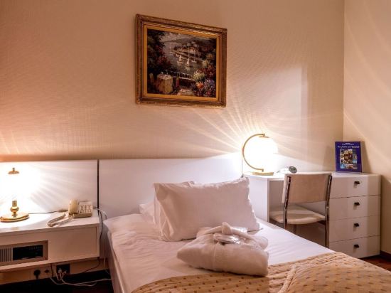 Фото Hotel Century Geneve