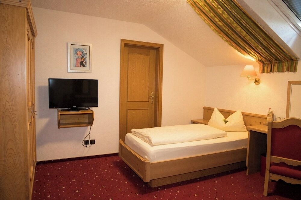 Фото Hotel Bauer garni