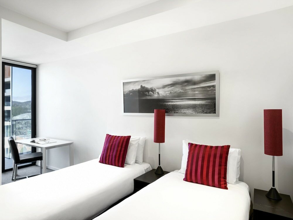 Фото Peppers Gallery Hotel Canberra