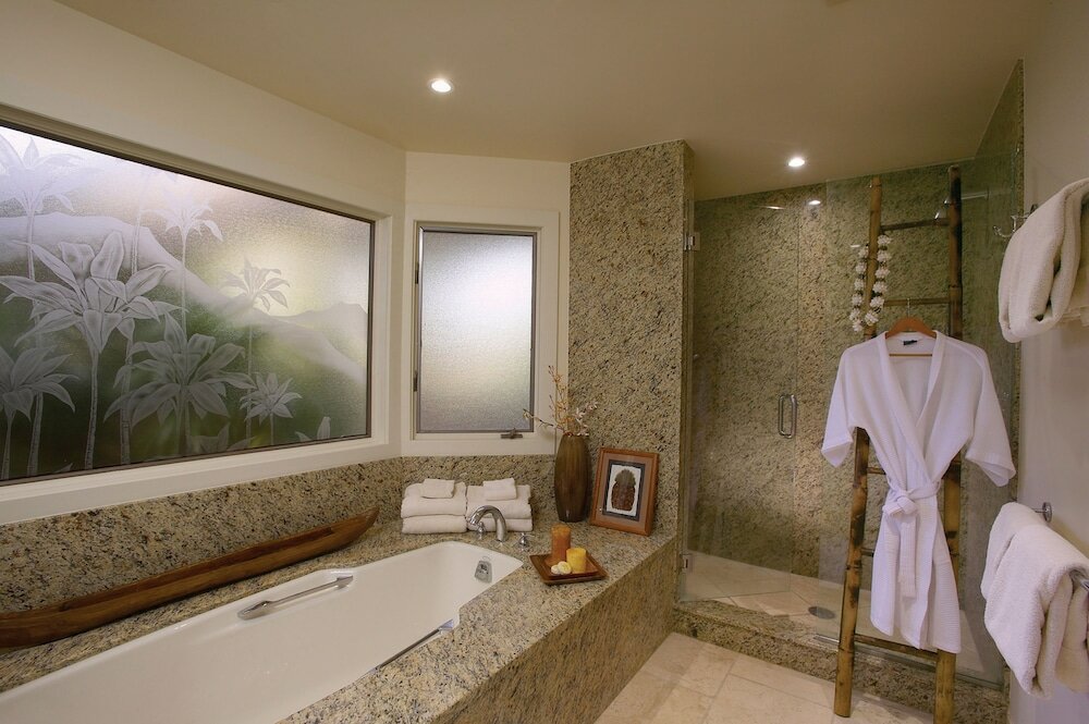 Фото Puunoa Beach Estates, a Destination by Hyatt Residence
