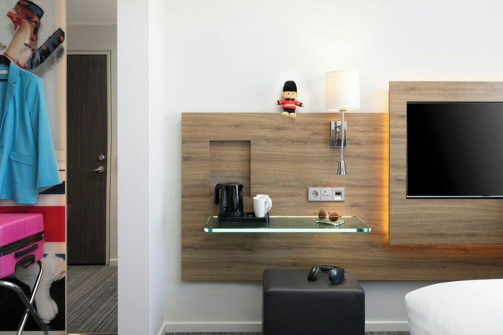 Фото Moxy London Excel