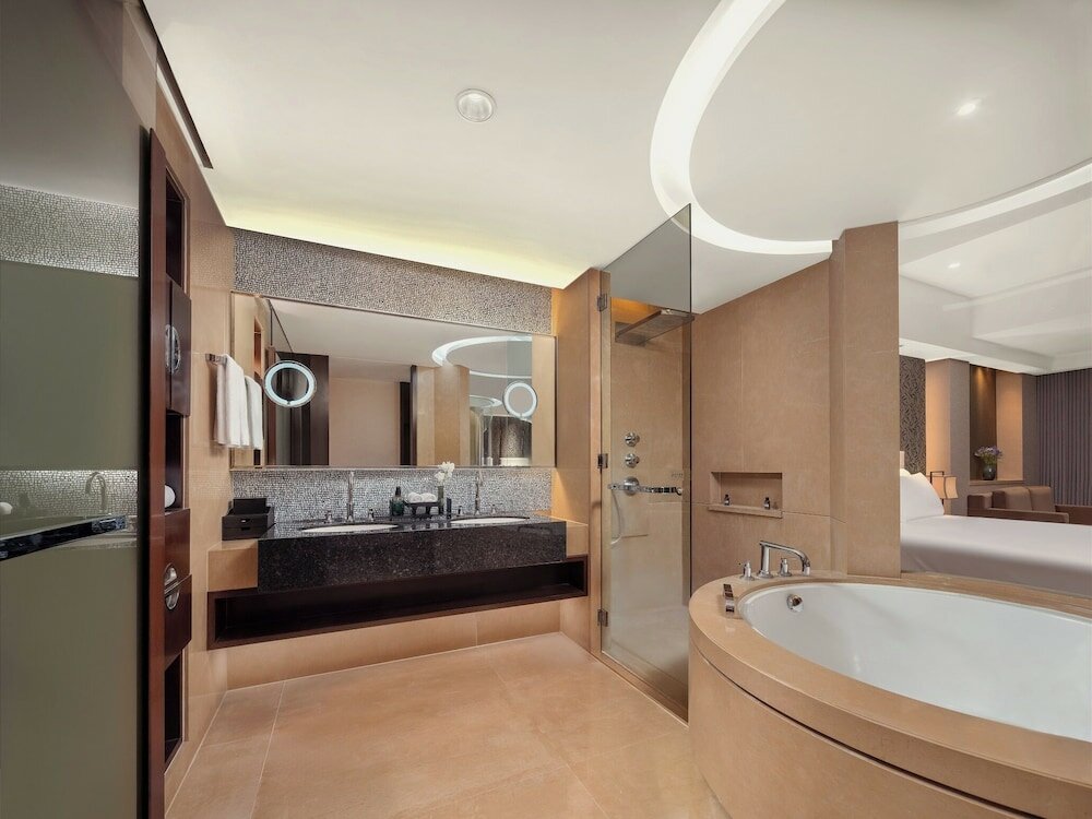 Фото Ningbo Nanyuan Universe Deluxe Hotel