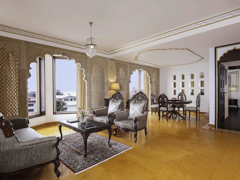 Фото Novotel Mumbai Juhu Beach Hotel