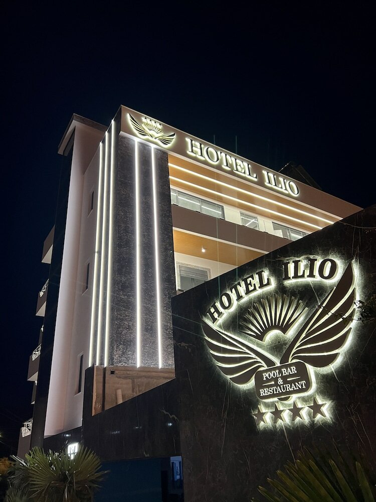 Фото отеля 2