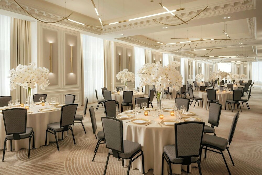 Фото The St. Regis Toronto