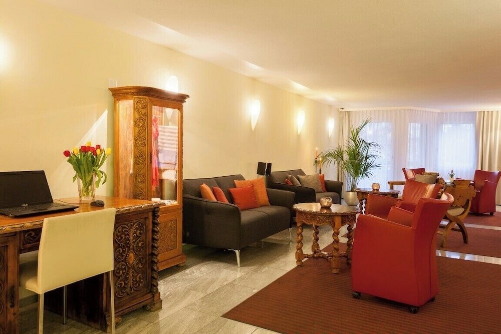 Фото Hotel Allalin