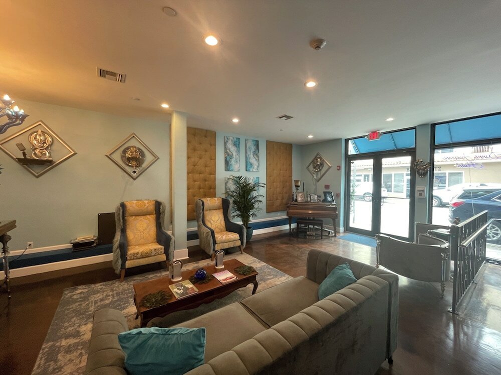 Фото Dunns Josephine Hotel