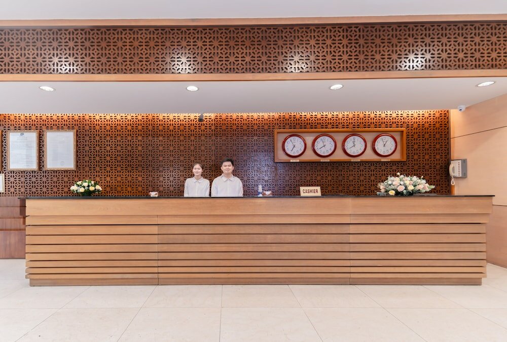 Фото Nhi Phi Hotel
