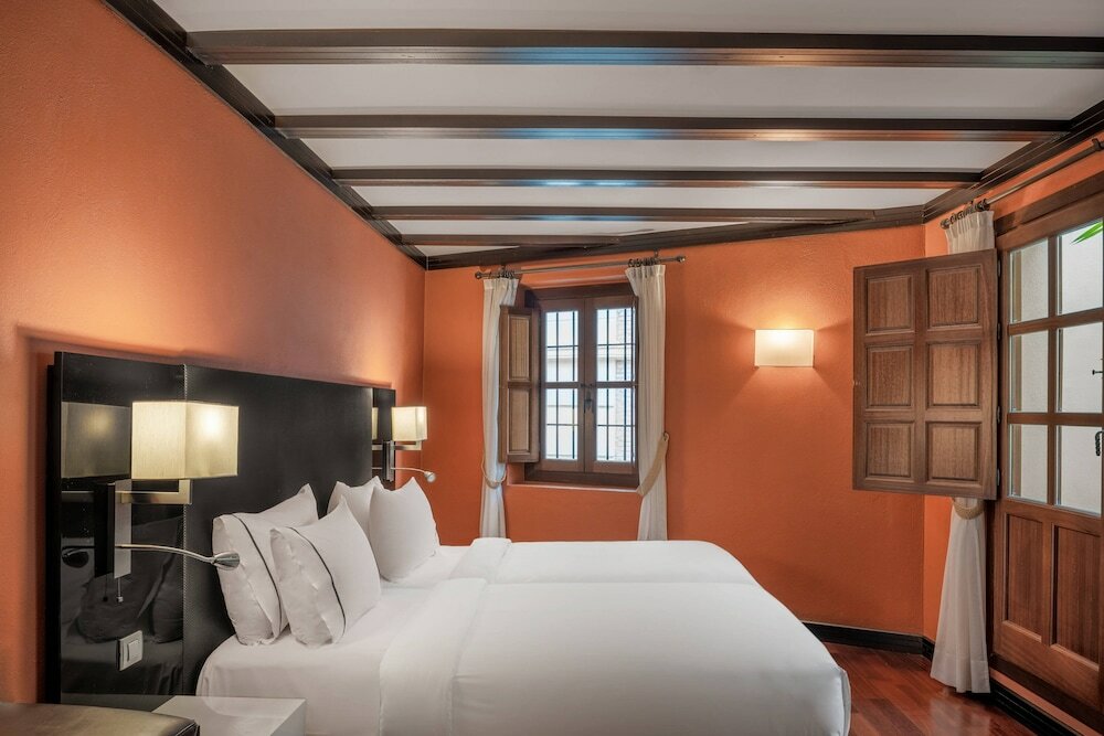 Фото Hotel Palacio de Santa Paula, Autograph Collection