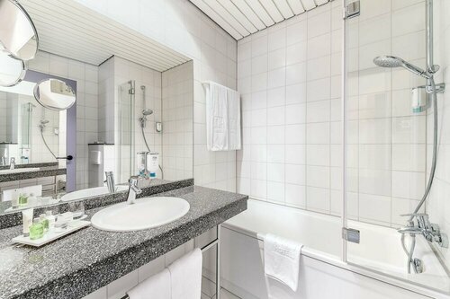 Гостиница Nh Weinheim в Вайнхайме