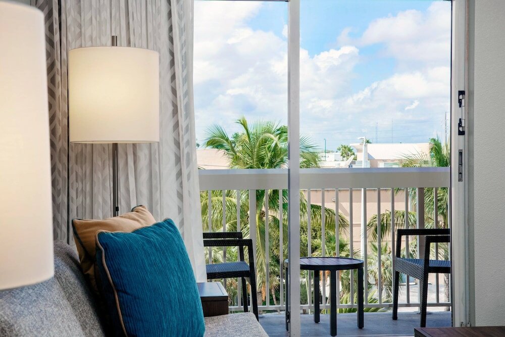 Фото Courtyard by Marriott Miami Aventura Mall