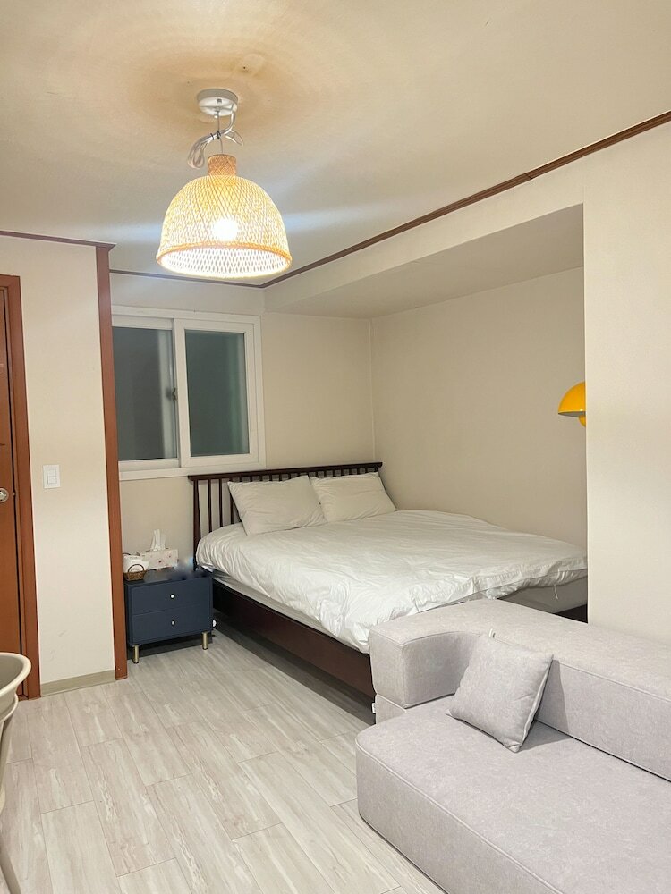 Фото Jnineguesthouse